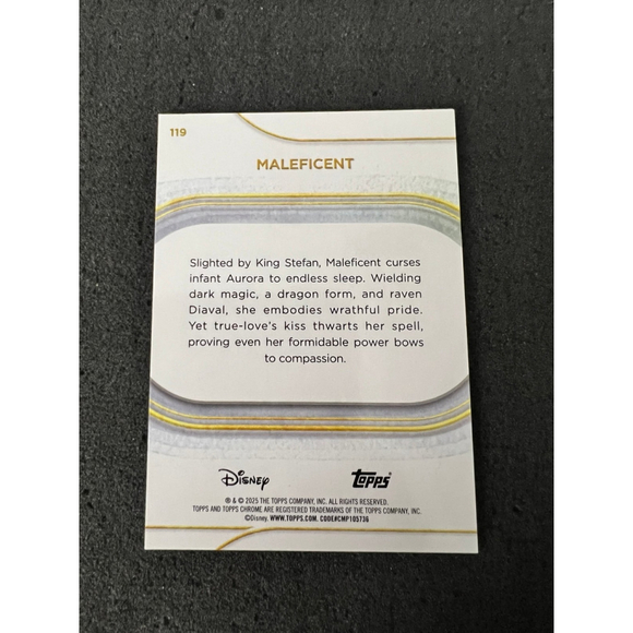 MALEFICENT - 2025 TOPPS CHROME DISNEY - AQUA REFRACTOR #038/199 - Picture 2 of 2